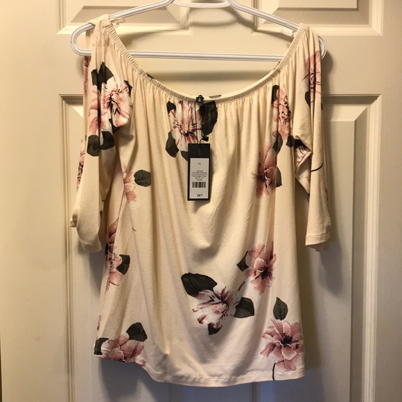 NWT Dynamite size M Elastic off shoulder top - Picture 2 of 5